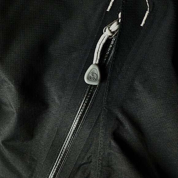 Mountain Hardwear Wmns M DRY.Q Waterproof Jacket EUC - Picture 6 of 9